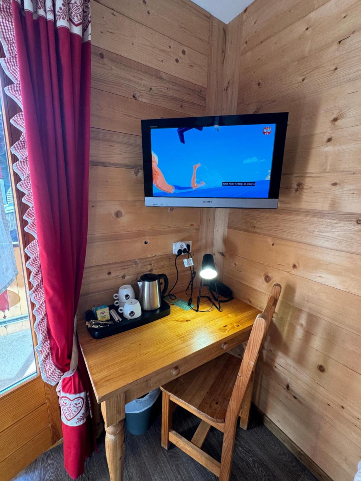 Hotel Le Schuss Châtel Zewnętrze zdjęcie