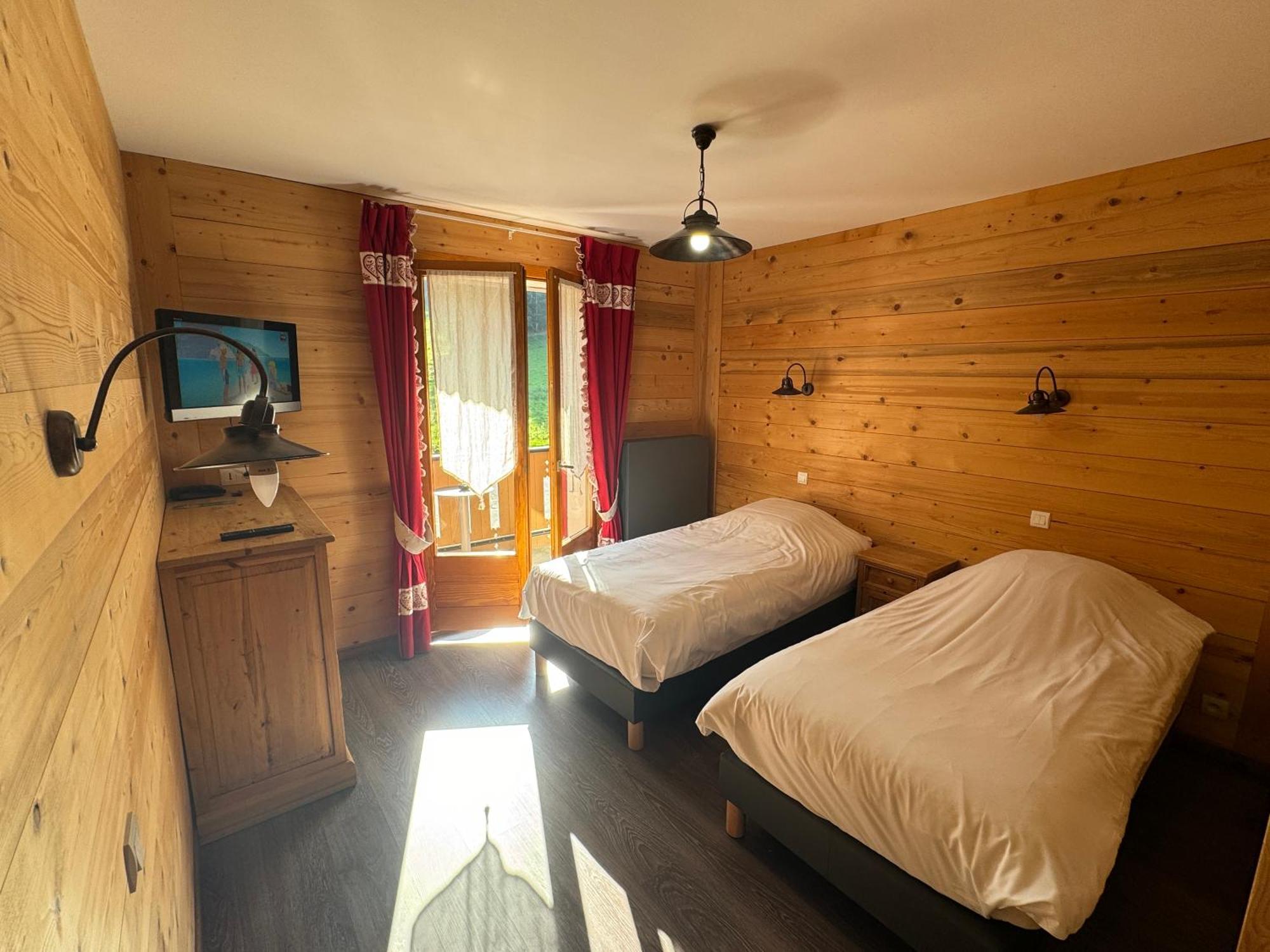Hotel Le Schuss Châtel Zewnętrze zdjęcie